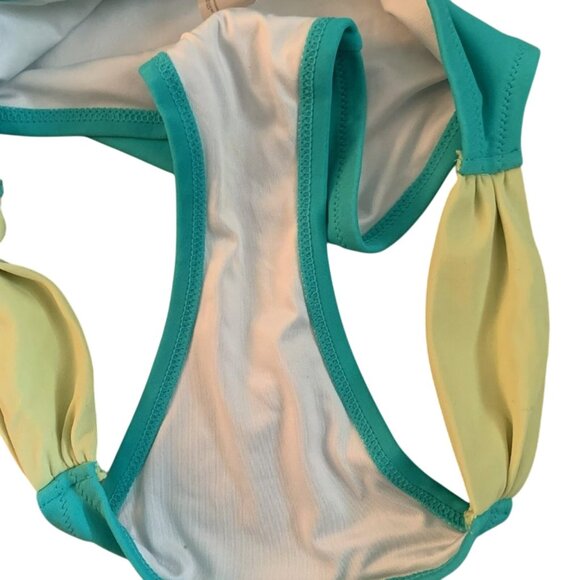 VICTORIA'S SECRET 3 PIECE INTERCHANGEABLE SWIM SUIT TOPS MEDIUM & 34B, BOTTOM’S - Picture 6 of 7